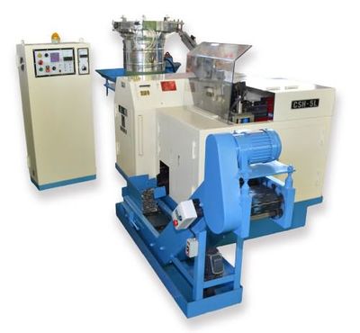 春日機械新機發(fā)表放眼國際 緊固件機械制造的創(chuàng)新與突破